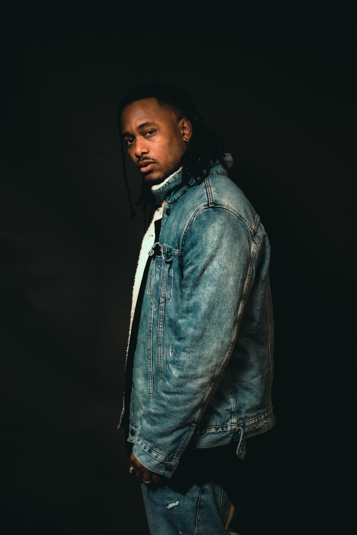 KB press portrait
